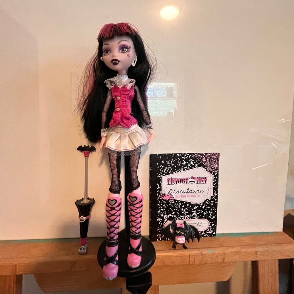 ORIGINAL Draculaura Doll